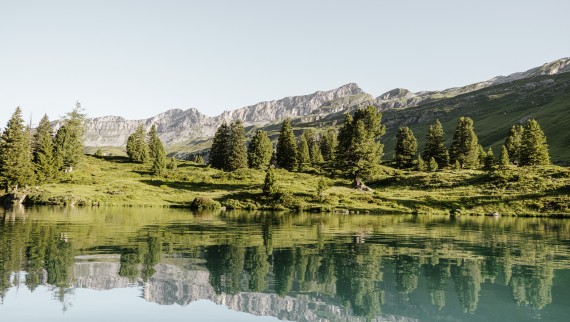 Peegeldused Šveitsi mägijärves Engstlensee, mis asub 1835 meetri kõrgusel merepinnast. Fotograaf: Bruno Augsburger (© Geberit) Peegeldused Šveitsi mägijärves Engstlensee, mis asub 1835 meetri kõrgusel merepinnast. Fotograaf: Bruno Augsburger (© Geberit)