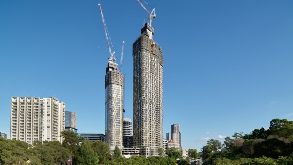 Kaks 180 George'i torni kuulutavad Sydney linnastu tihenemist (© Michael Curwood & Adam Powell) Kaks 180 George'i torni kuulutavad Sydney linnastu tihenemist (© Michael Curwood & Adam Powell)